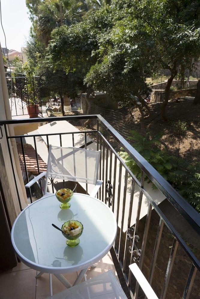 Elia Portou Rooms Ханья Экстерьер фото